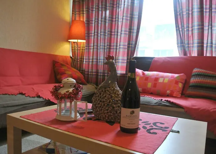 Apartment Feels Like 