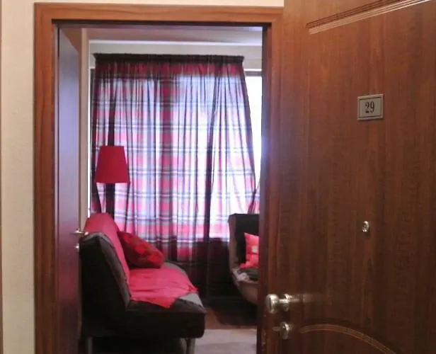 Apartment Feels Like 